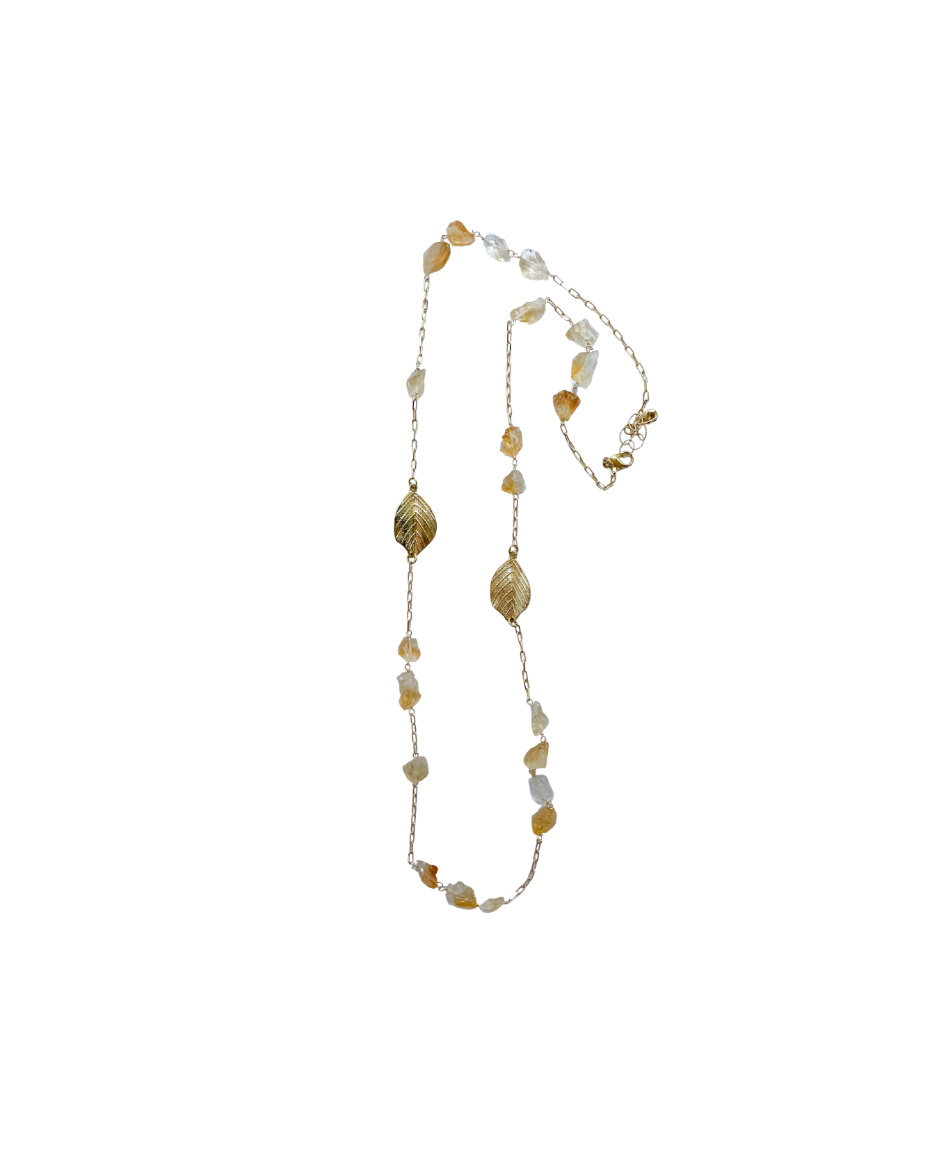 COLLAR LARGO CON CHIPS Y HOJAS