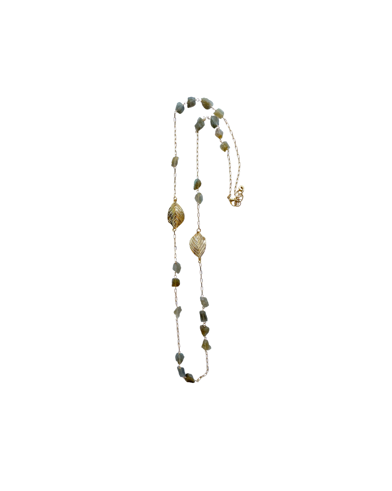 COLLAR LARGO CON PIEDRAS Y HOJA