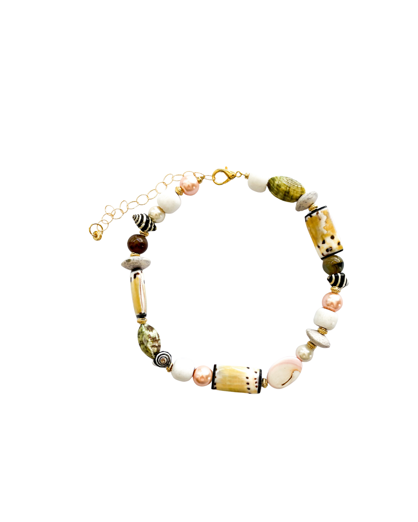 COLLAR CORTO CON CONCHA Y PIEDRAS