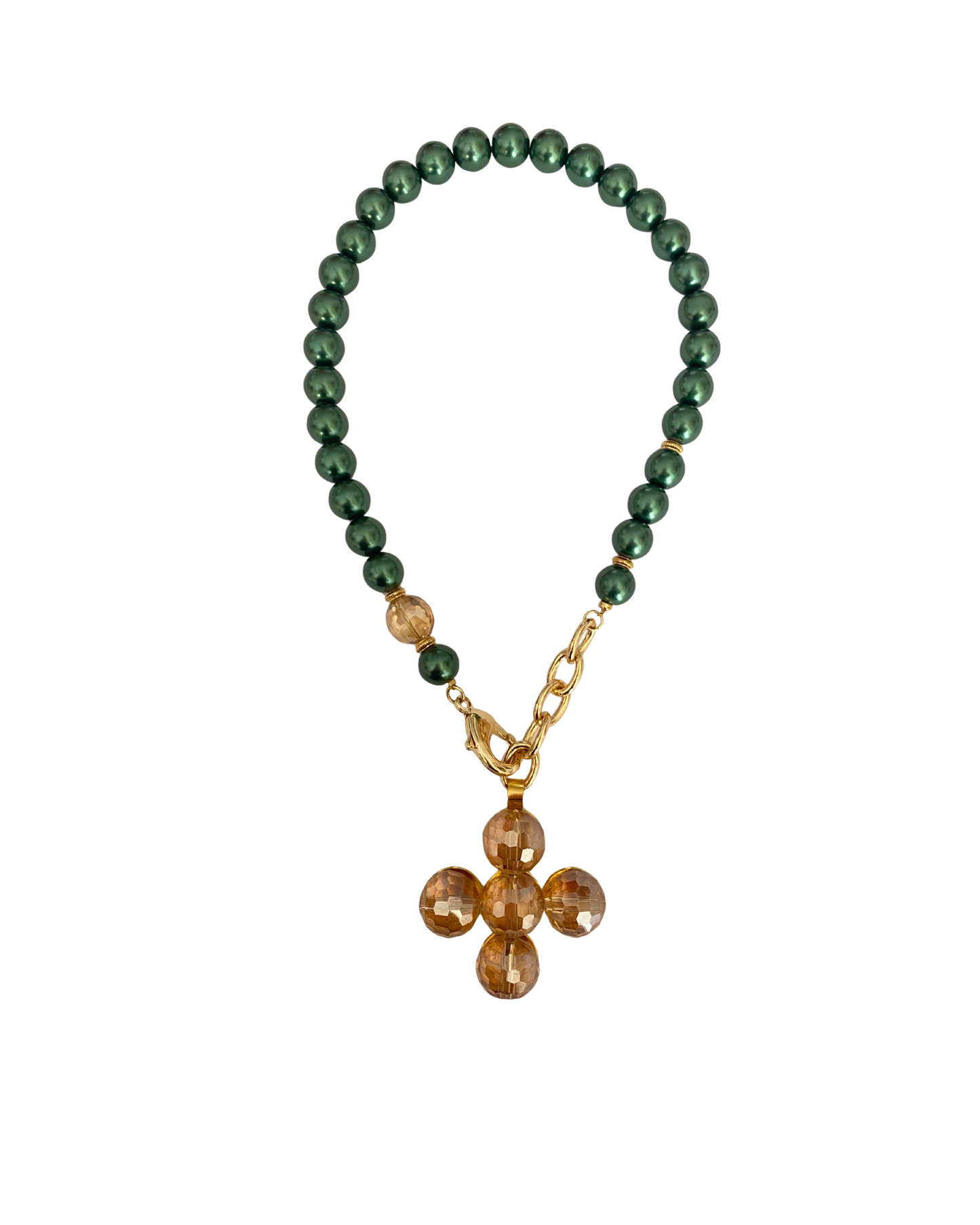 COLLAR CORTO PERLAS Y DIJE CRUZ