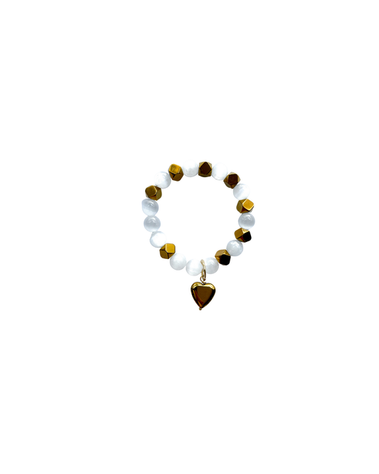 PULSERA ELÁSTICO, HEMATITA, ÓPALO Y DIJE CORAZÓN