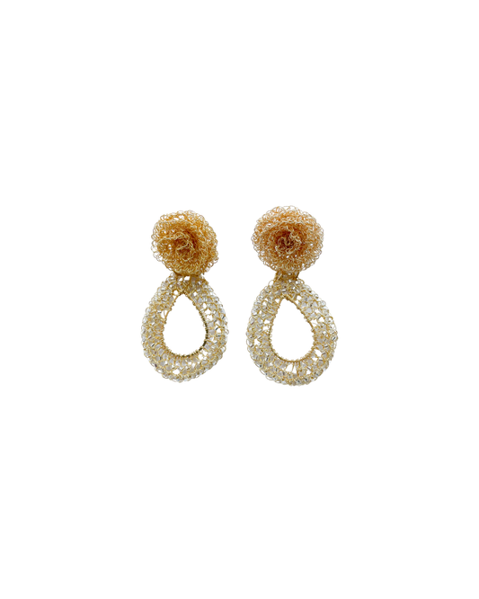 ARETE TEJIDO CON CHAQUIRA Y FLOR