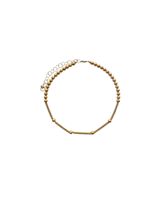 COLLAR CORTO CON CADENA TORCIDA Y PERLA