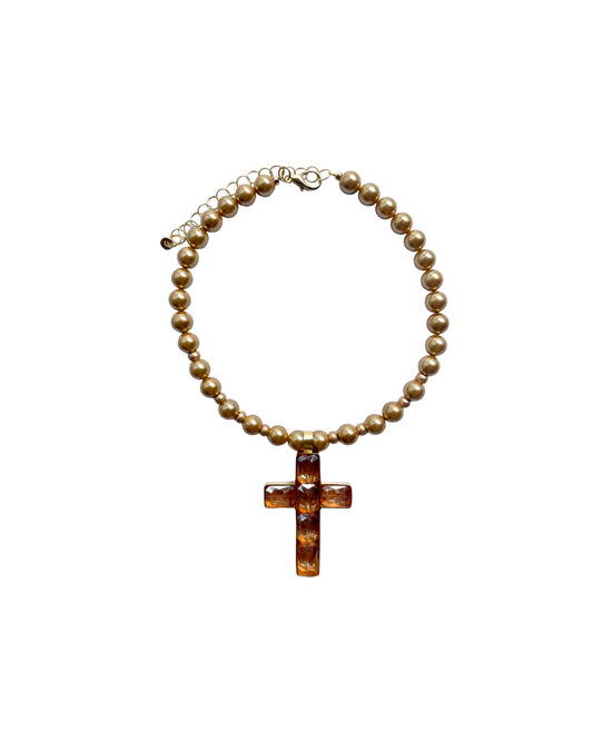 COLLAR CORTO CON PERLAS Y CRUZ DE CRISTAL